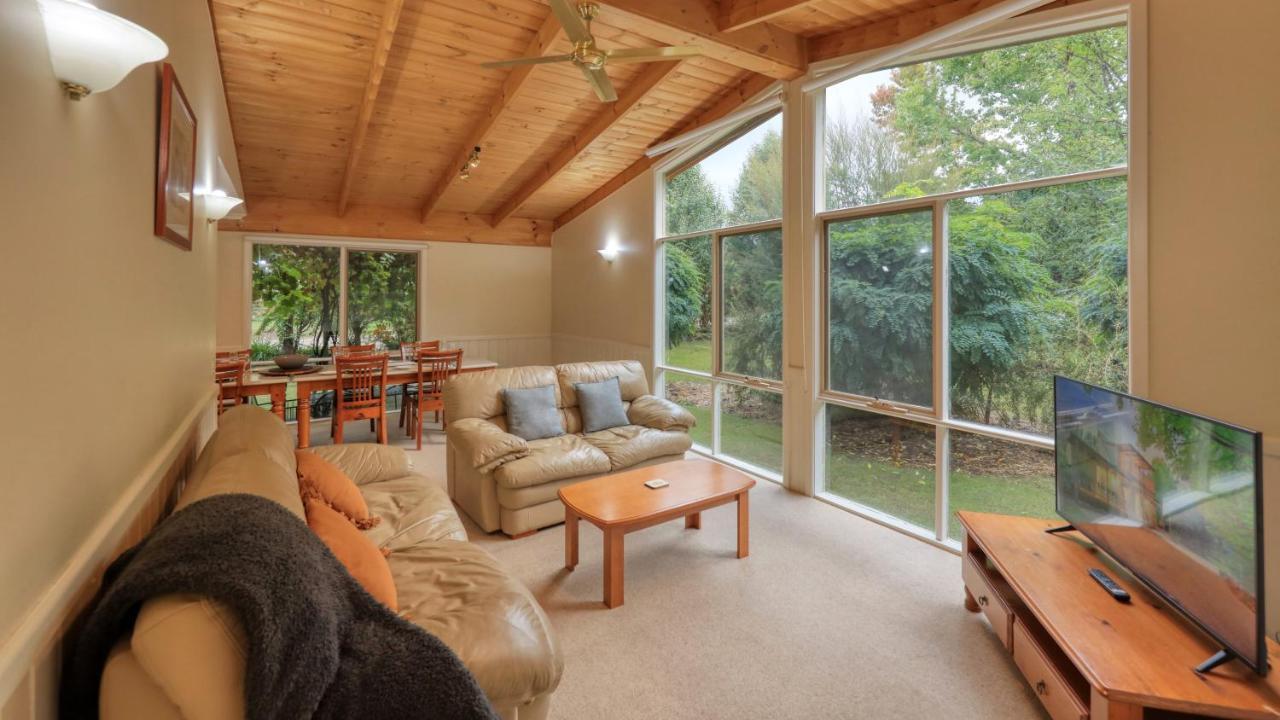 Beechworth Cedar Cottages מראה חיצוני תמונה