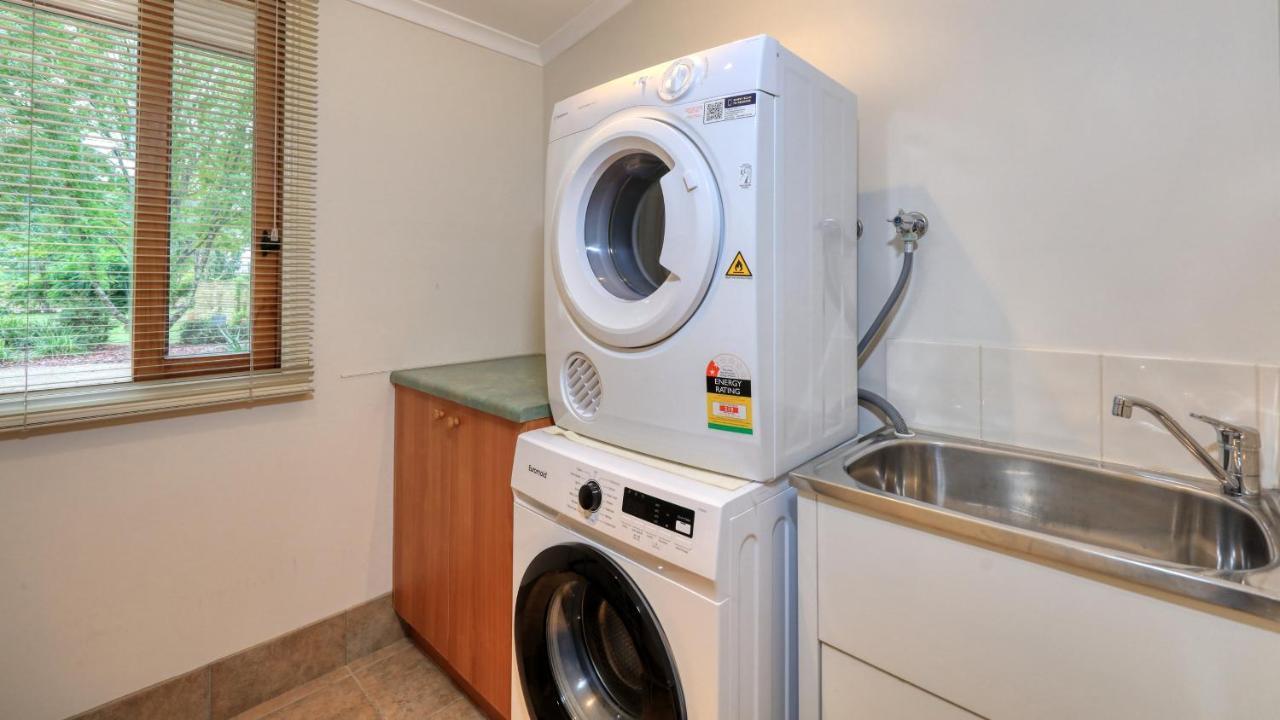 Beechworth Cedar Cottages מראה חיצוני תמונה