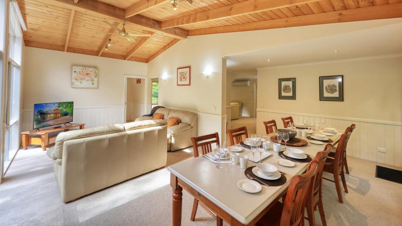 Beechworth Cedar Cottages מראה חיצוני תמונה