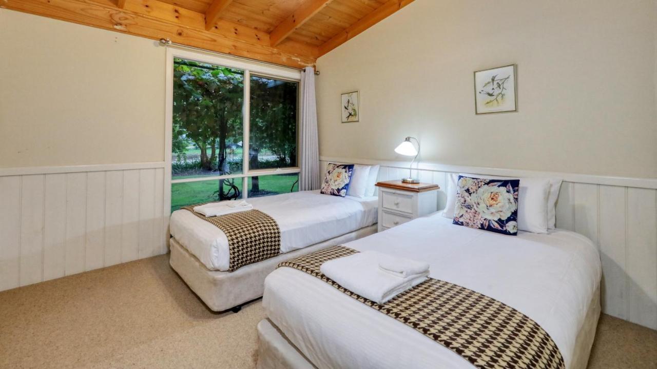 Beechworth Cedar Cottages מראה חיצוני תמונה