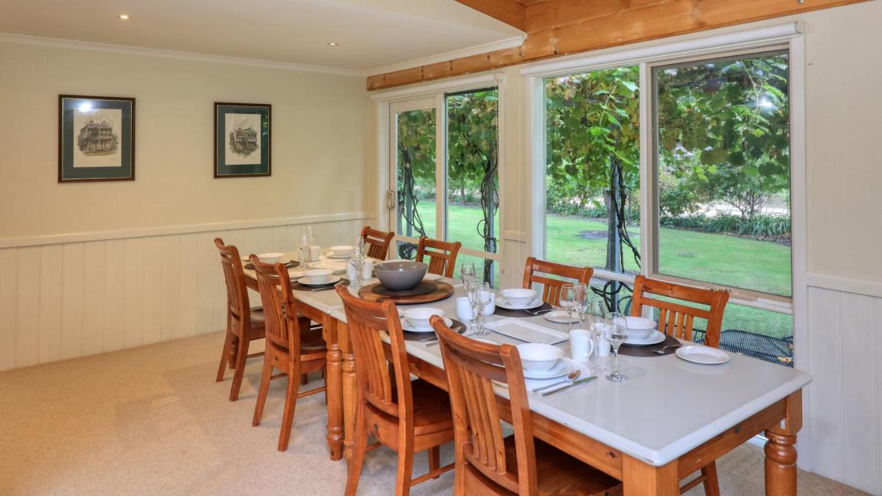 Beechworth Cedar Cottages מראה חיצוני תמונה