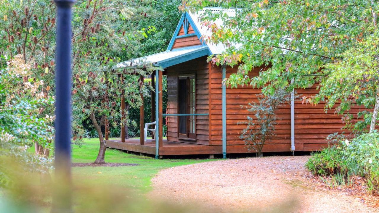 Beechworth Cedar Cottages מראה חיצוני תמונה