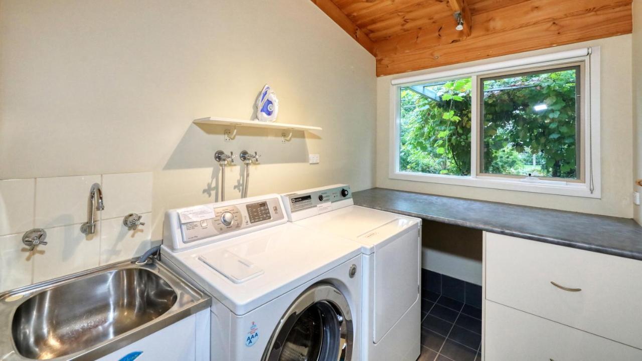 Beechworth Cedar Cottages מראה חיצוני תמונה