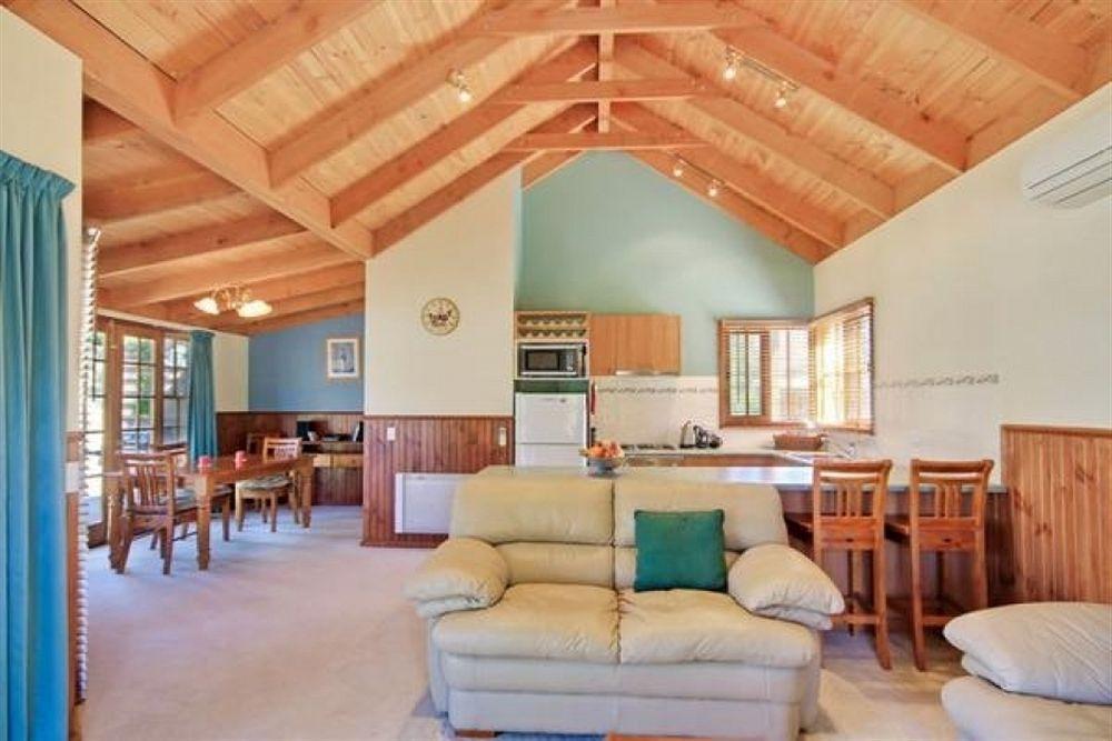 Beechworth Cedar Cottages מראה חיצוני תמונה