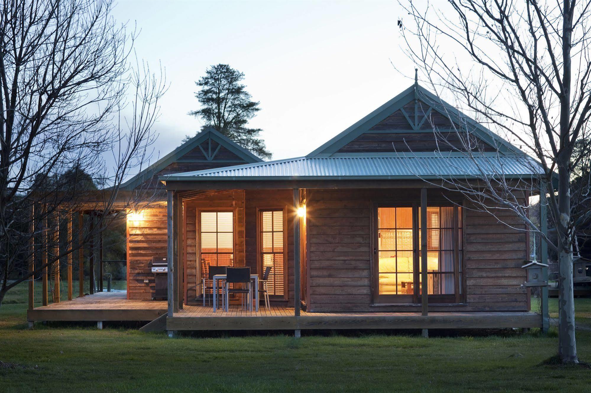 Beechworth Cedar Cottages מראה חיצוני תמונה